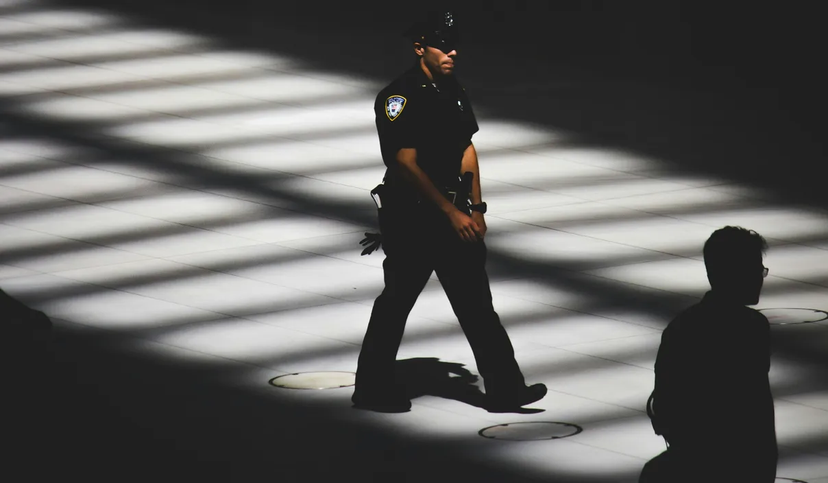 Ile zarabia policjant w USA?