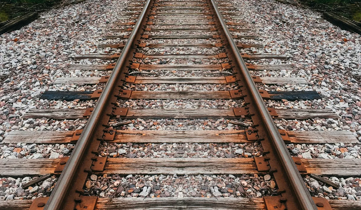 Ile zarabia konduktor PKP Intercity?